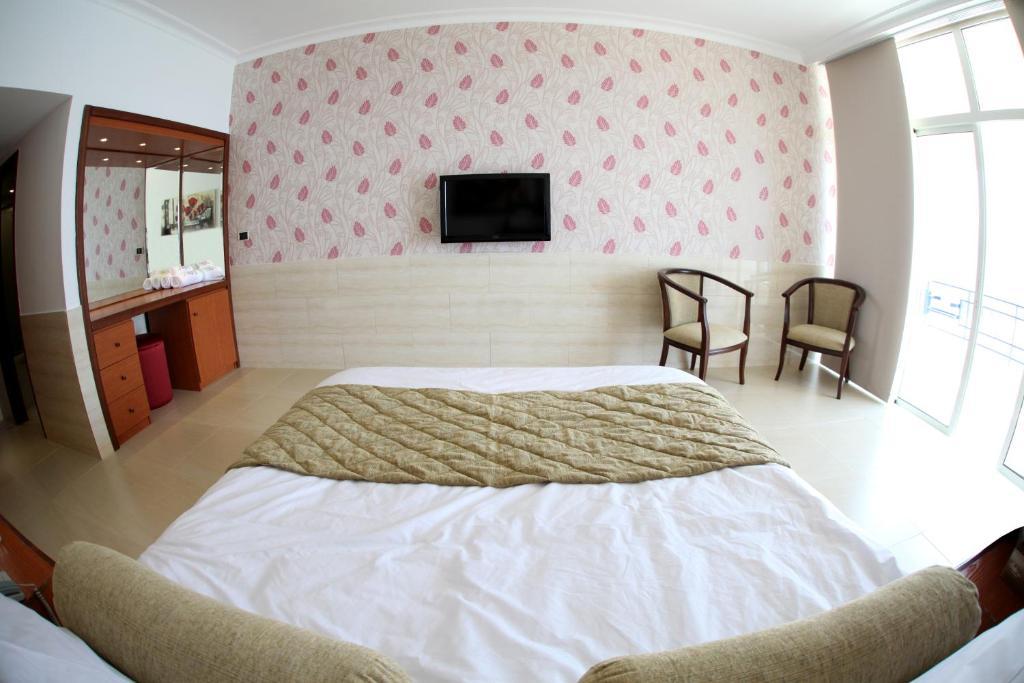Sawary Beach Hotel Batroûn Cameră foto
